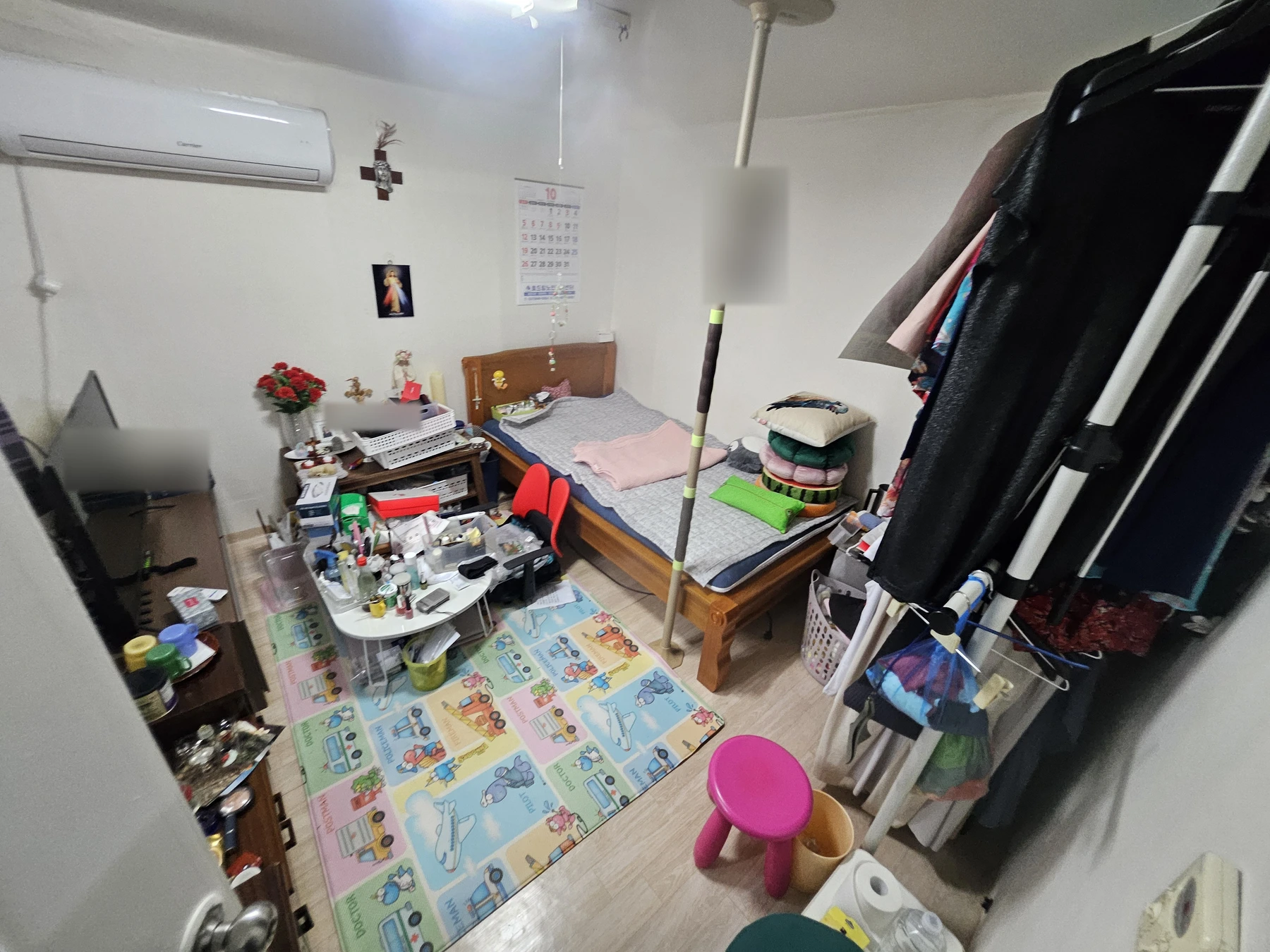 유품정리 현장 작업 전 · P2341